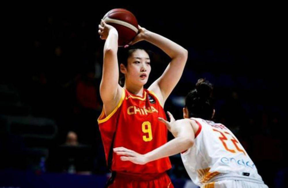 亚洲女初尝黑人巨磁链接