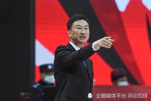 娇妻玩4p被3个男子伺候91