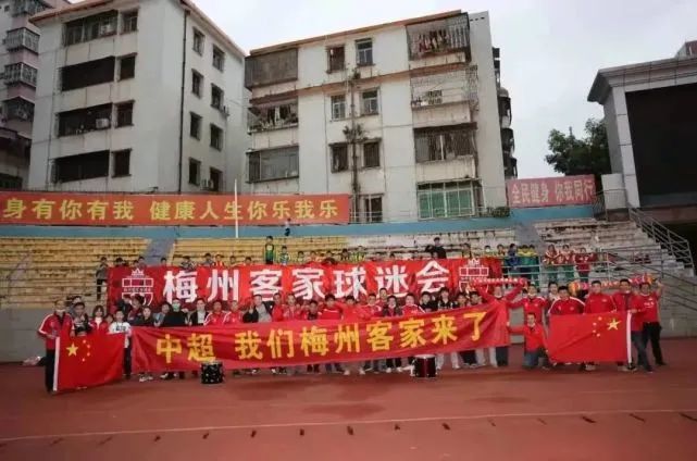 又湿又黄的视频